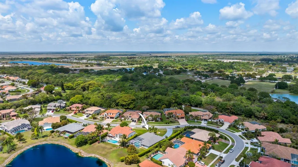 20317 Hacienda Court Boca Raton, FL 33498