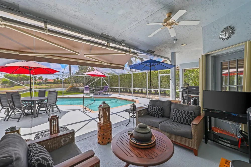 20317 Hacienda Court Boca Raton, FL 33498