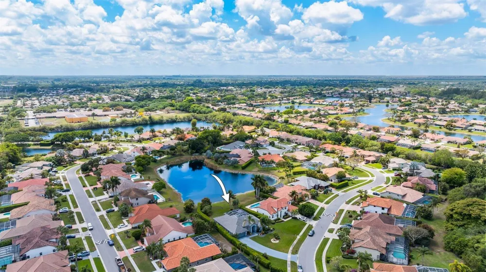 20317 Hacienda Court Boca Raton, FL 33498