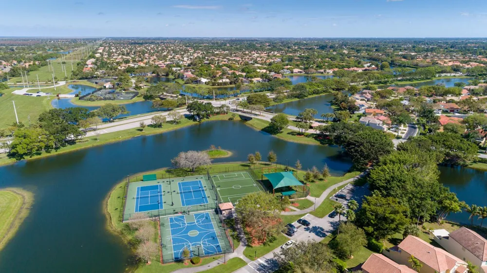 20317 Hacienda Court Boca Raton, FL 33498
