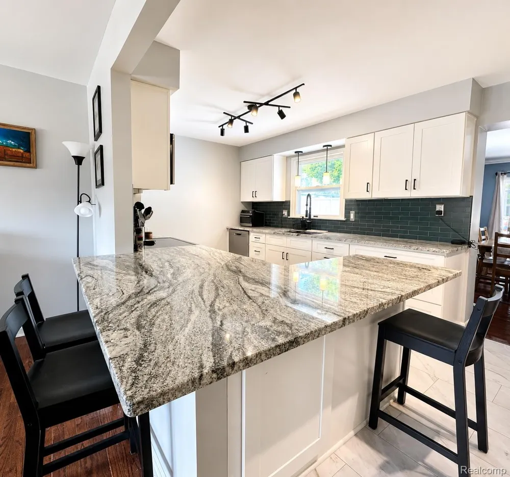 1507 E Windemere Avenue Royal Oak City, MI 48073