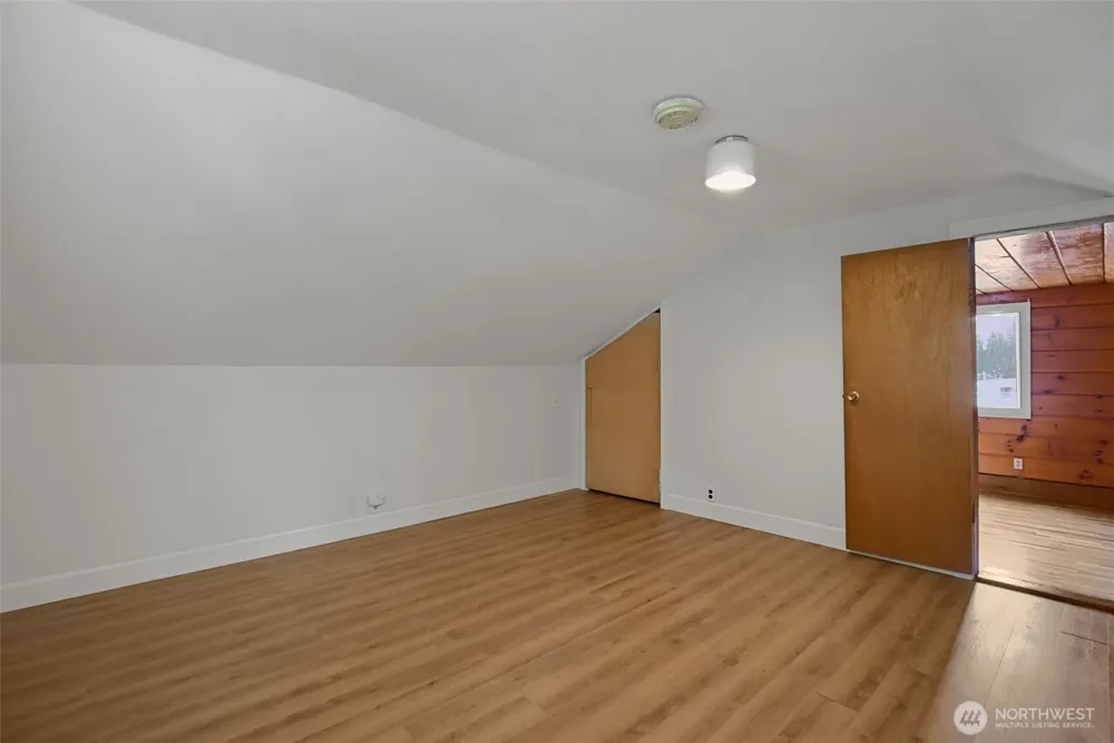 18806 4th S Burien, WA 98148