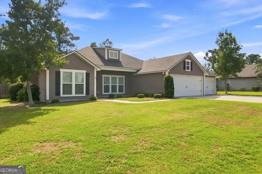 7 Colt DR Lakeland, GA 31635
