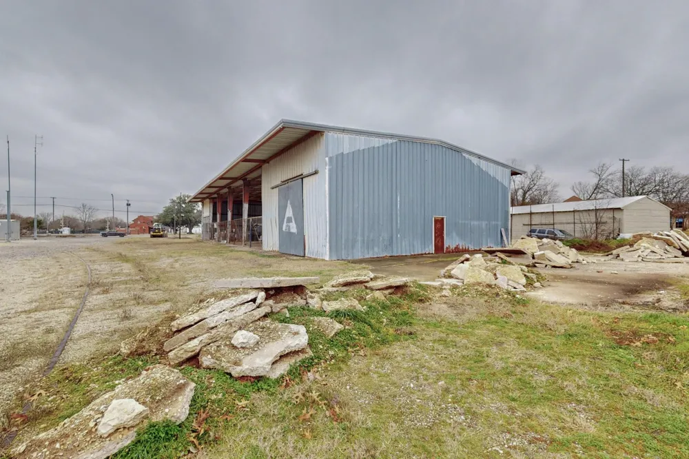 517 E Broadway Street Gainesville, TX 76240
