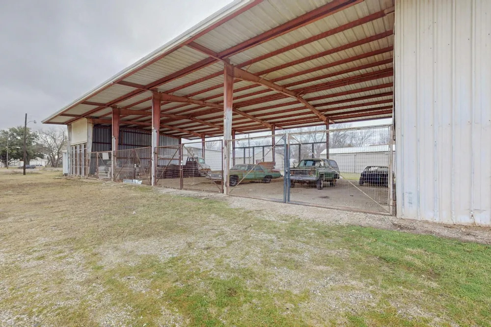 517 E Broadway Street Gainesville, TX 76240