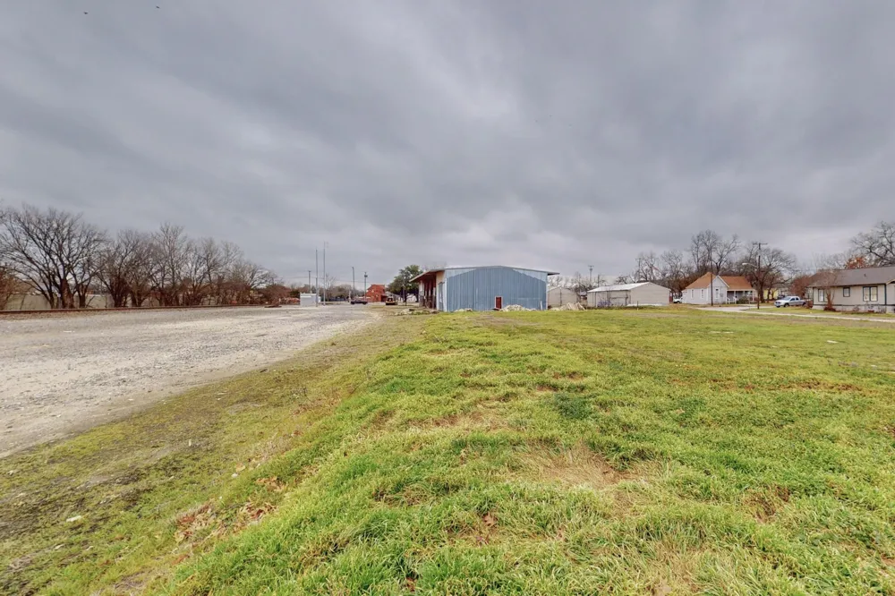 517 E Broadway Street Gainesville, TX 76240