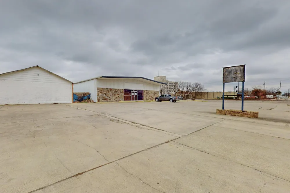 517 E Broadway Street Gainesville, TX 76240