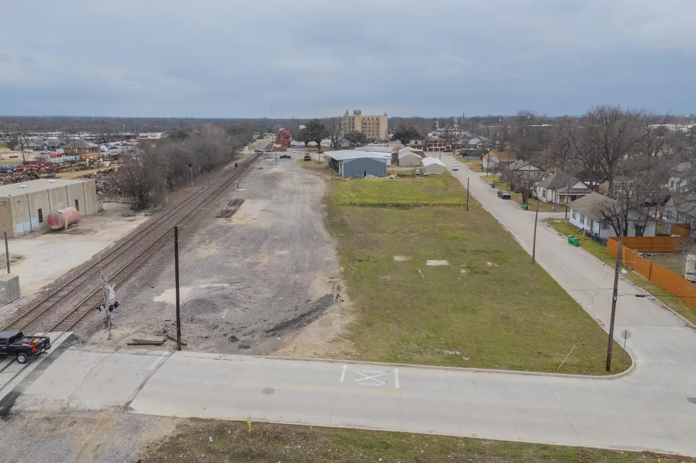 517 E Broadway Street Gainesville, TX 76240
