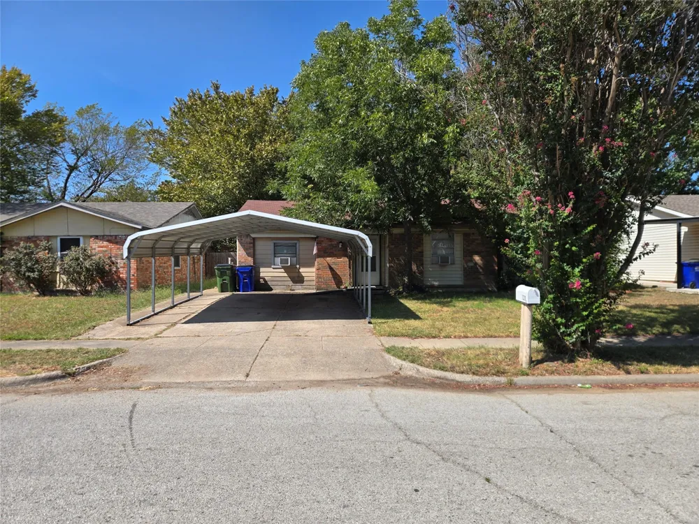 12207 Baron Drive Balch Springs, TX 75180