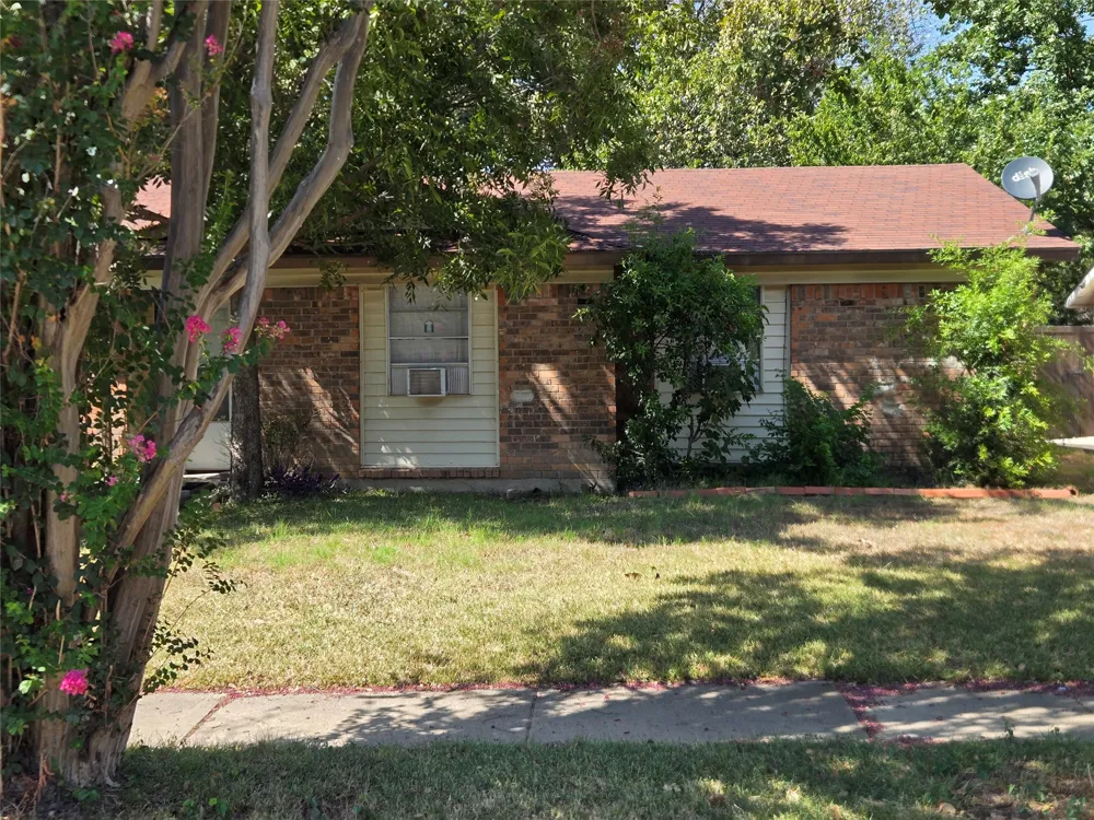 12207 Baron Drive Balch Springs, TX 75180