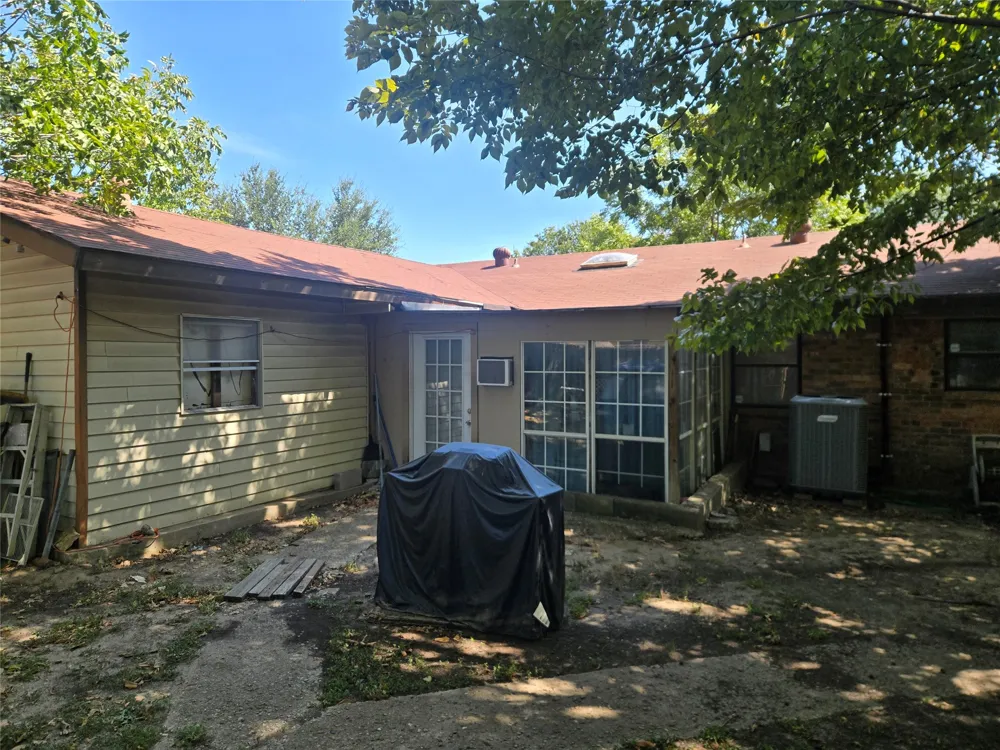 12207 Baron Drive Balch Springs, TX 75180