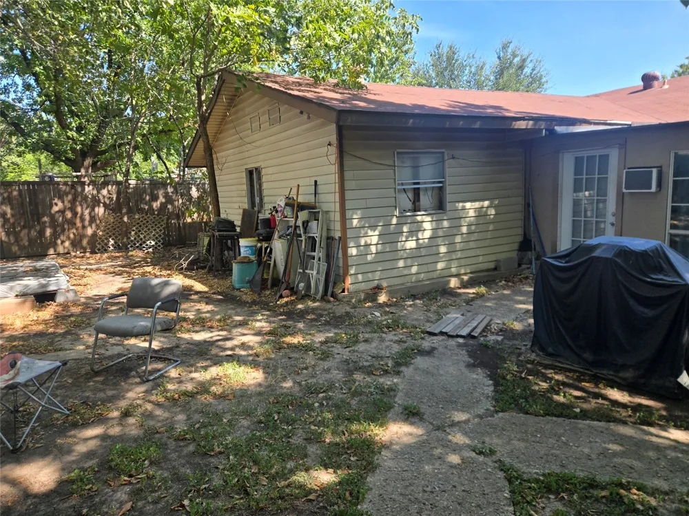 12207 Baron Drive Balch Springs, TX 75180