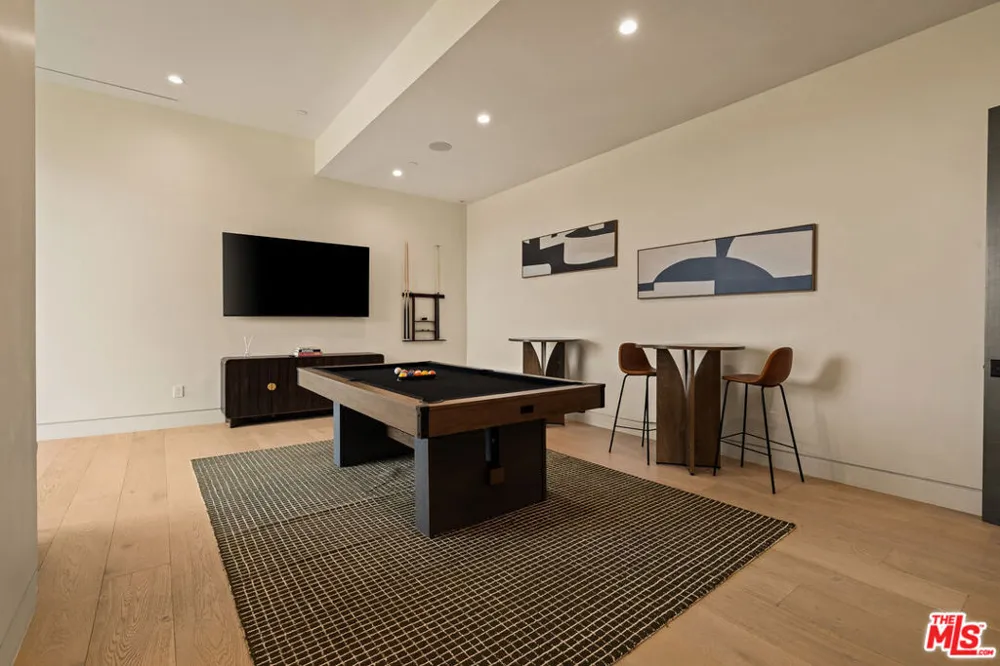 1490 San Remo Drive Los Angeles, CA 90272