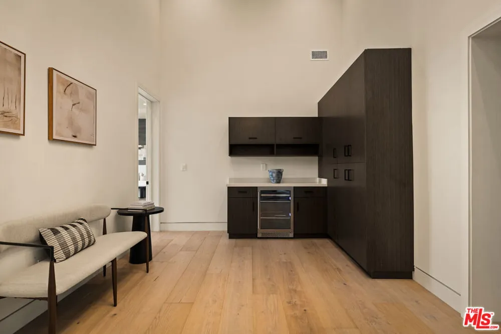 1490 San Remo Drive Los Angeles, CA 90272