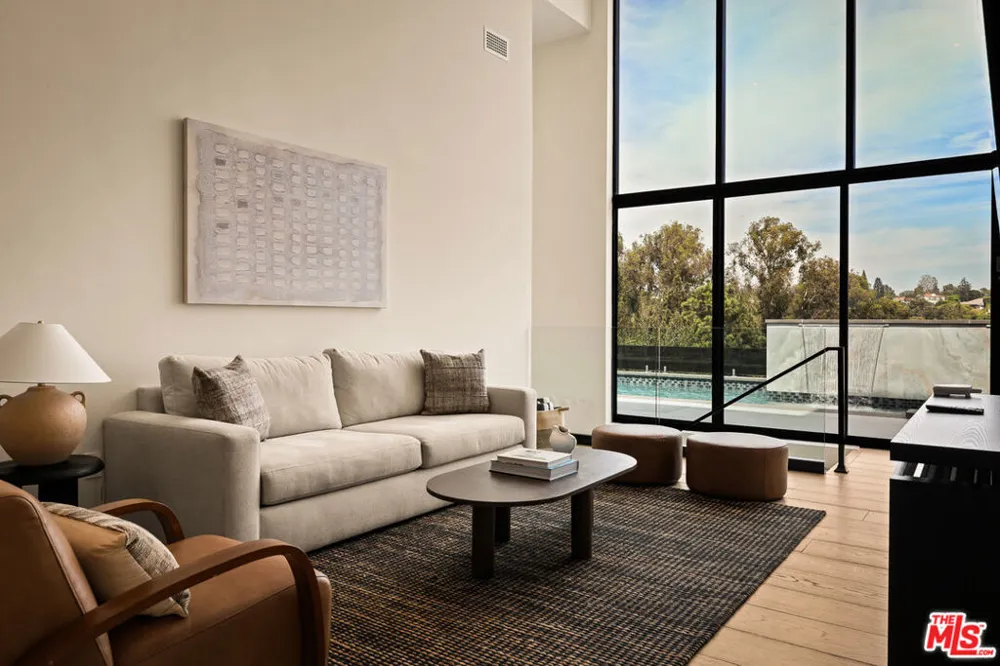 1490 San Remo Drive Los Angeles, CA 90272
