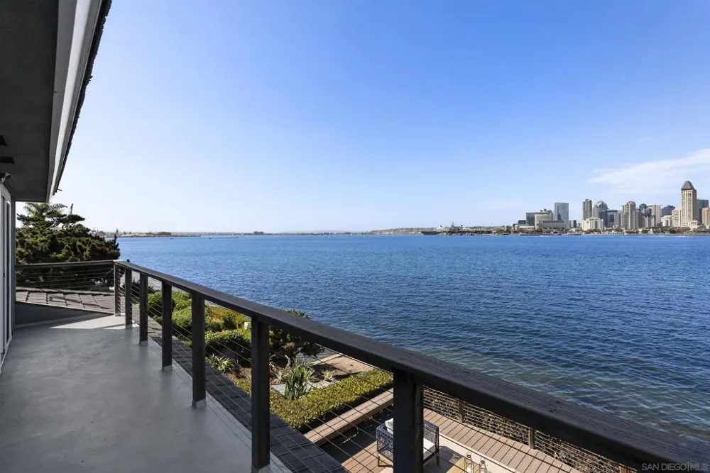 813 1st Street Coronado, CA 92118