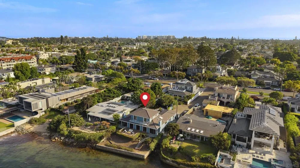 813 1st Street Coronado, CA 92118