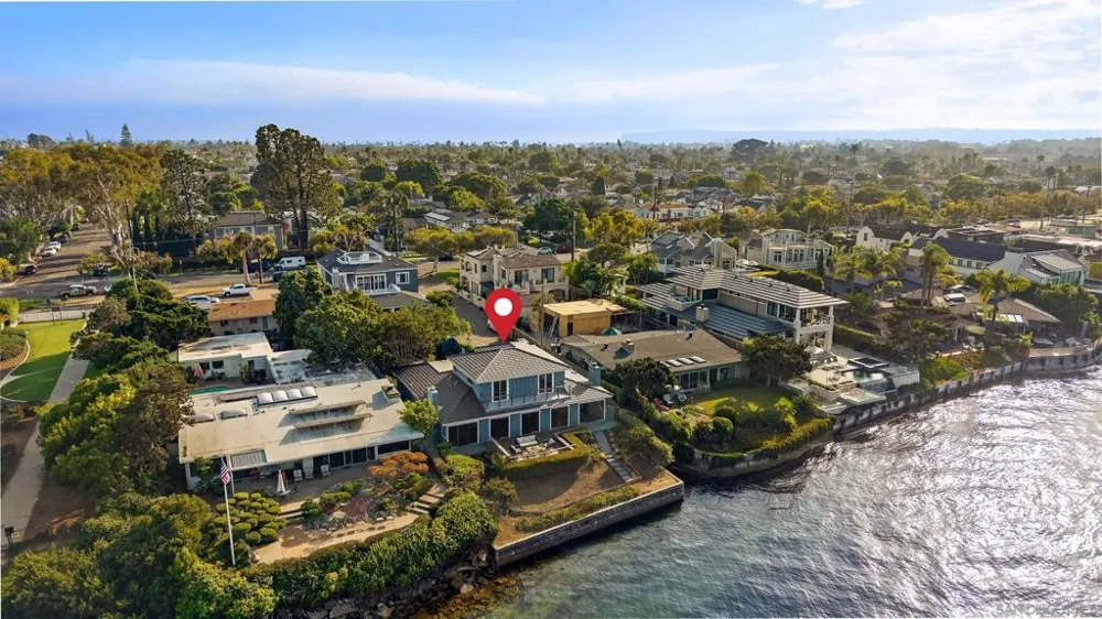 813 1st Street Coronado, CA 92118