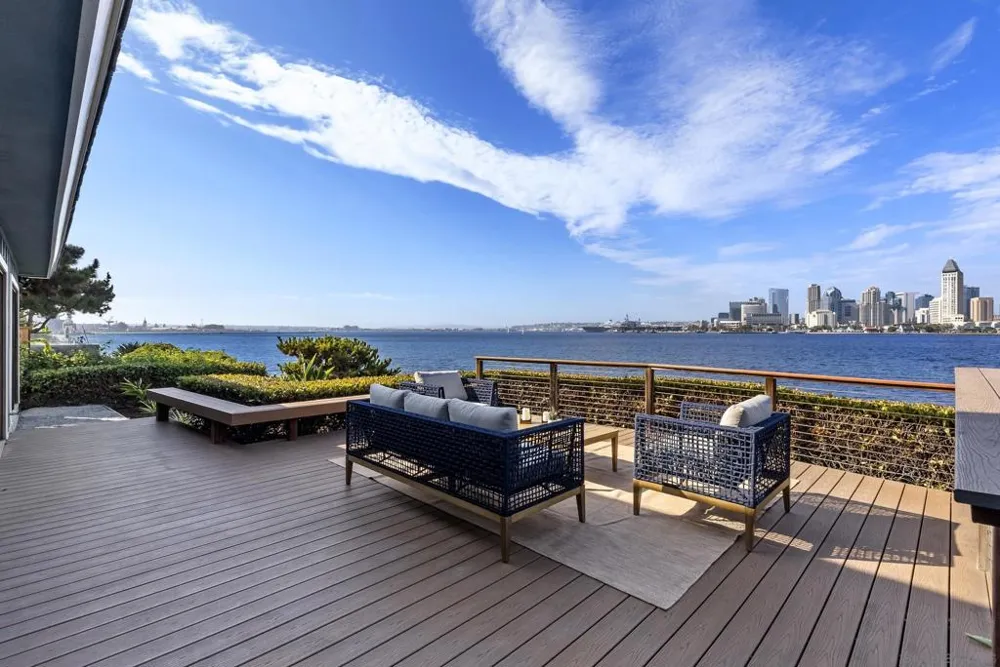 813 1st Street Coronado, CA 92118