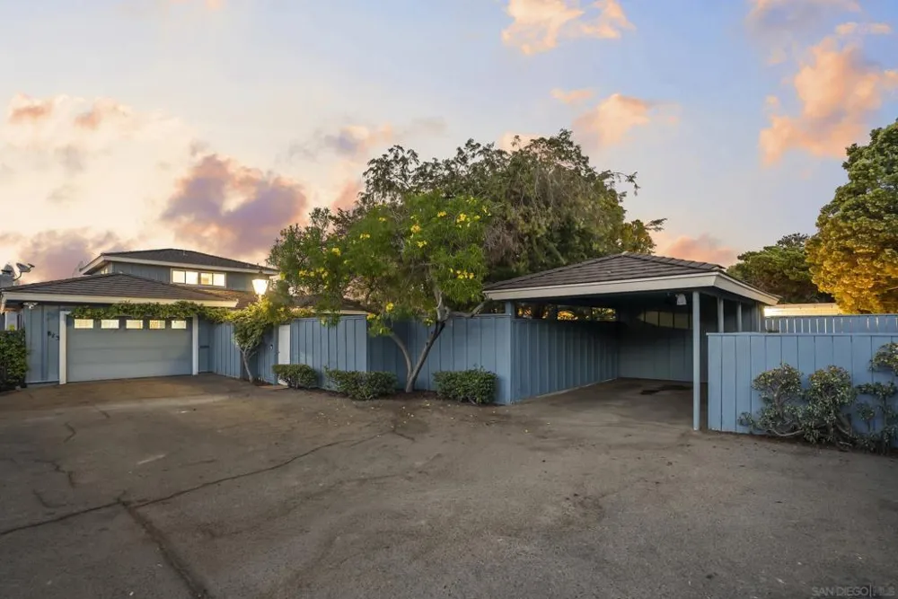 813 1st Street Coronado, CA 92118
