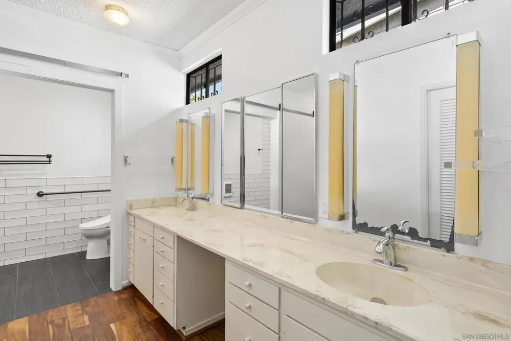 813 1st Street Coronado, CA 92118