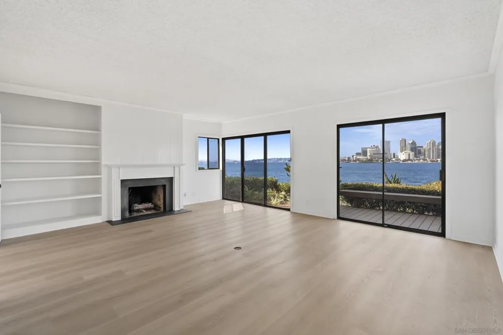813 1st Street Coronado, CA 92118