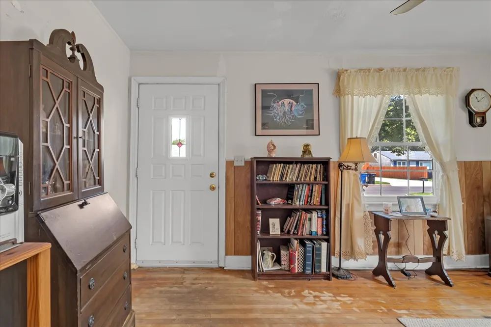 409 E Freeport Street Broken Arrow, OK 74012