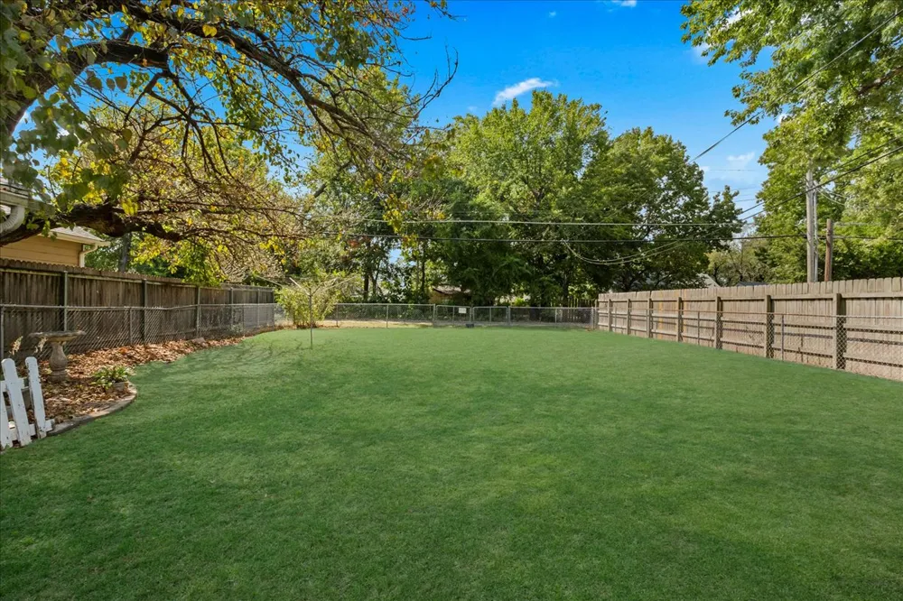409 E Freeport Street Broken Arrow, OK 74012