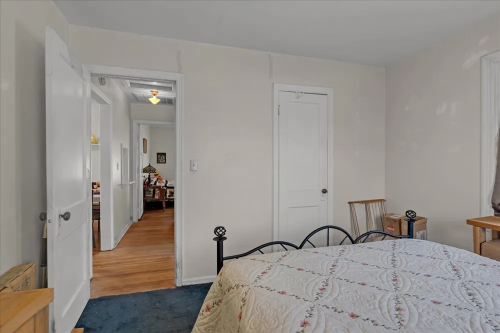 409 E Freeport Street Broken Arrow, OK 74012