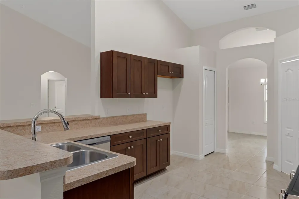 13048 KITTIWAKE ROAD Weeki Wachee, FL 34614