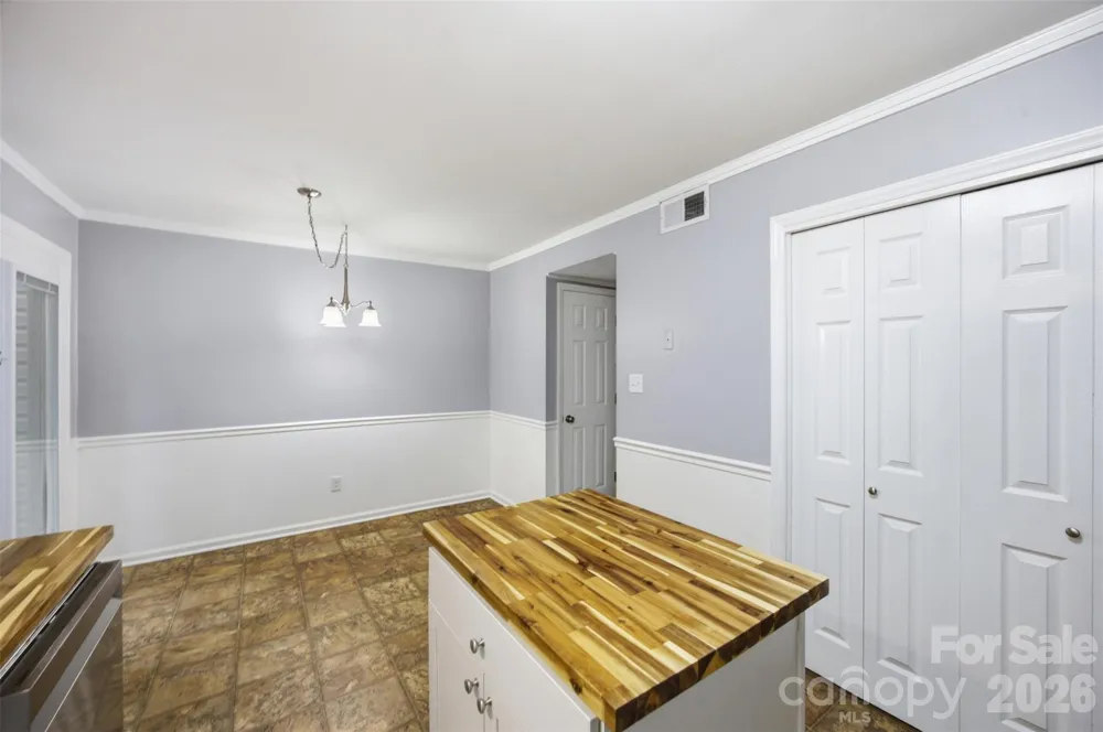 1228 B Oakwood Avenue #B Kannapolis, NC 28081