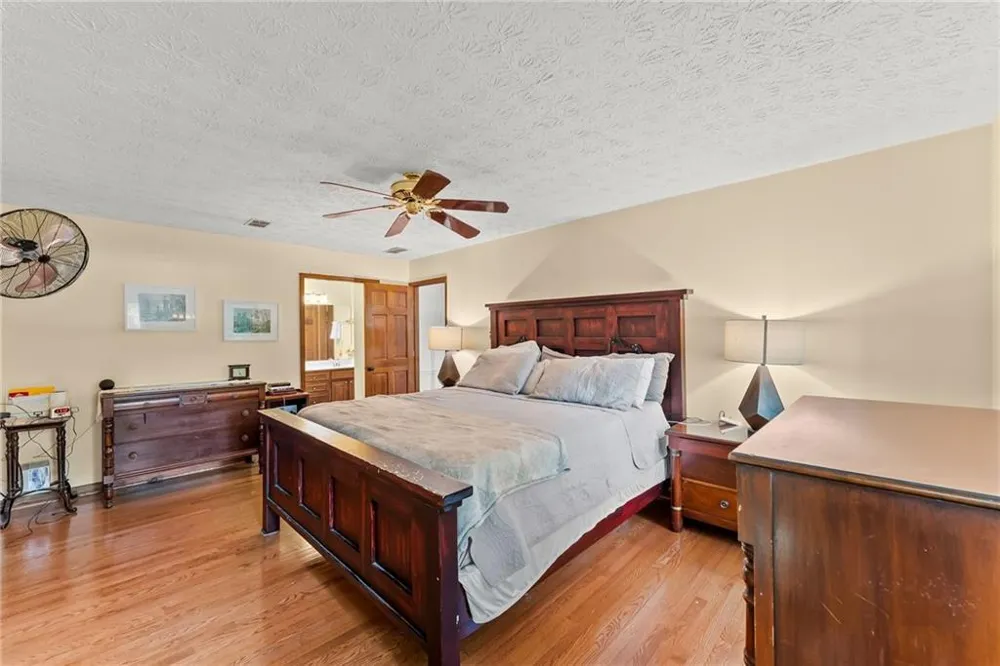 3824 Shawnee Run SW Lilburn, GA 30047