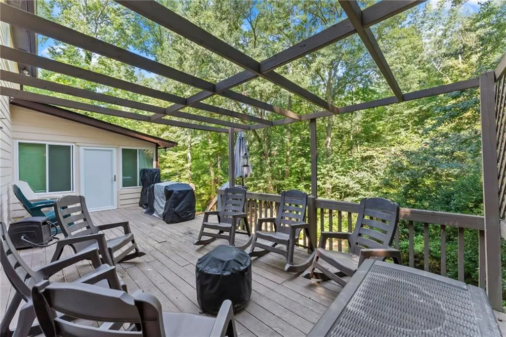 3824 Shawnee Run SW Lilburn, GA 30047