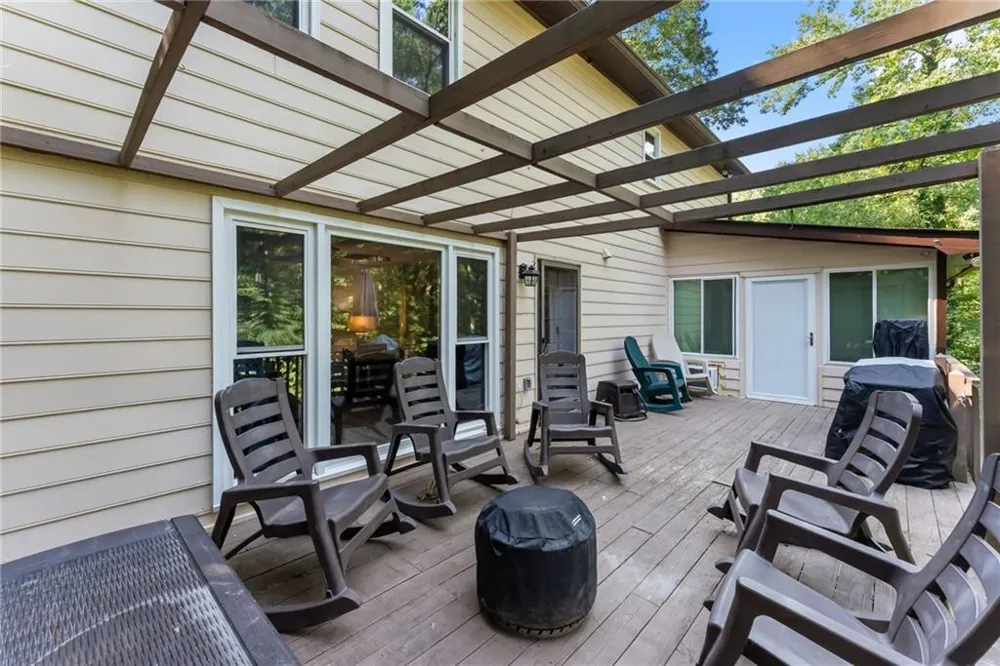 3824 Shawnee Run SW Lilburn, GA 30047