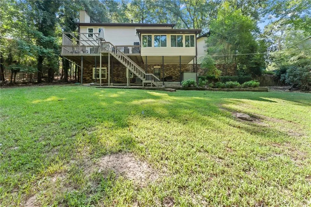 3824 Shawnee Run SW Lilburn, GA 30047