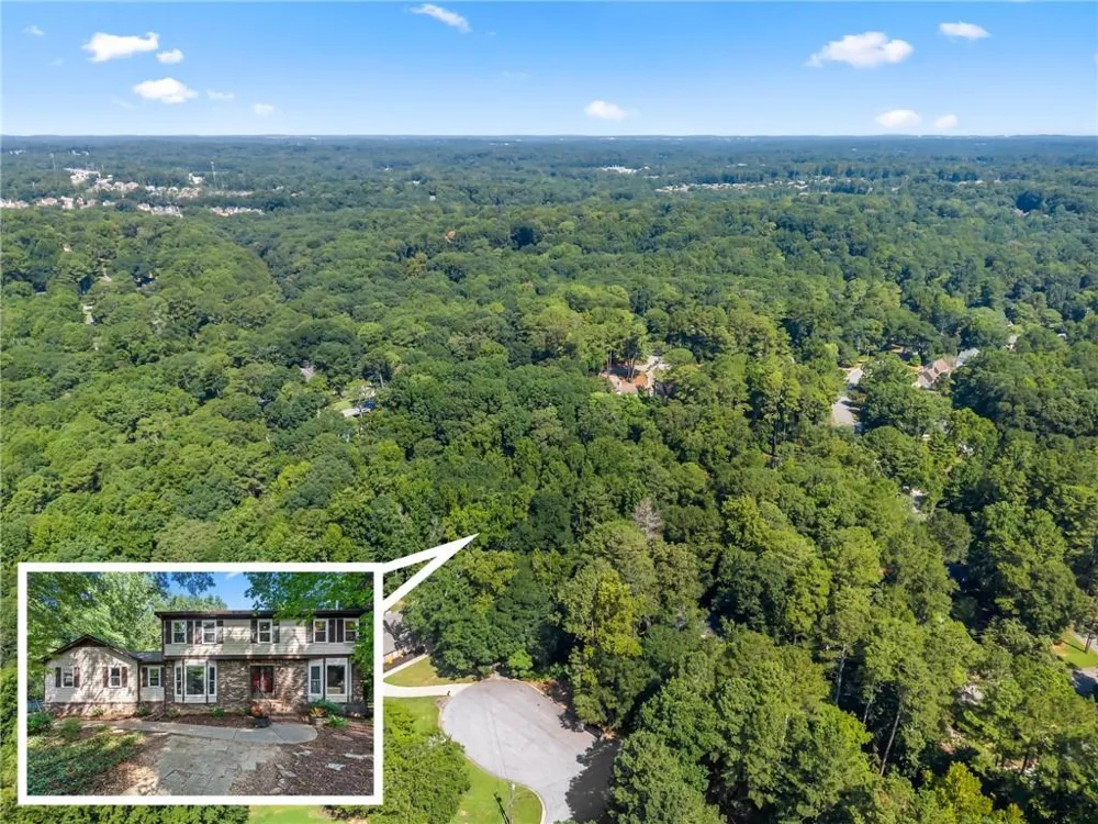 3824 Shawnee Run SW Lilburn, GA 30047