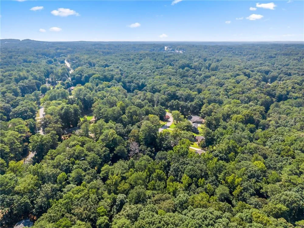 3824 Shawnee Run SW Lilburn, GA 30047