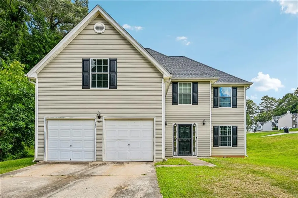 2083 Dylan Court Ellenwood, GA 30294