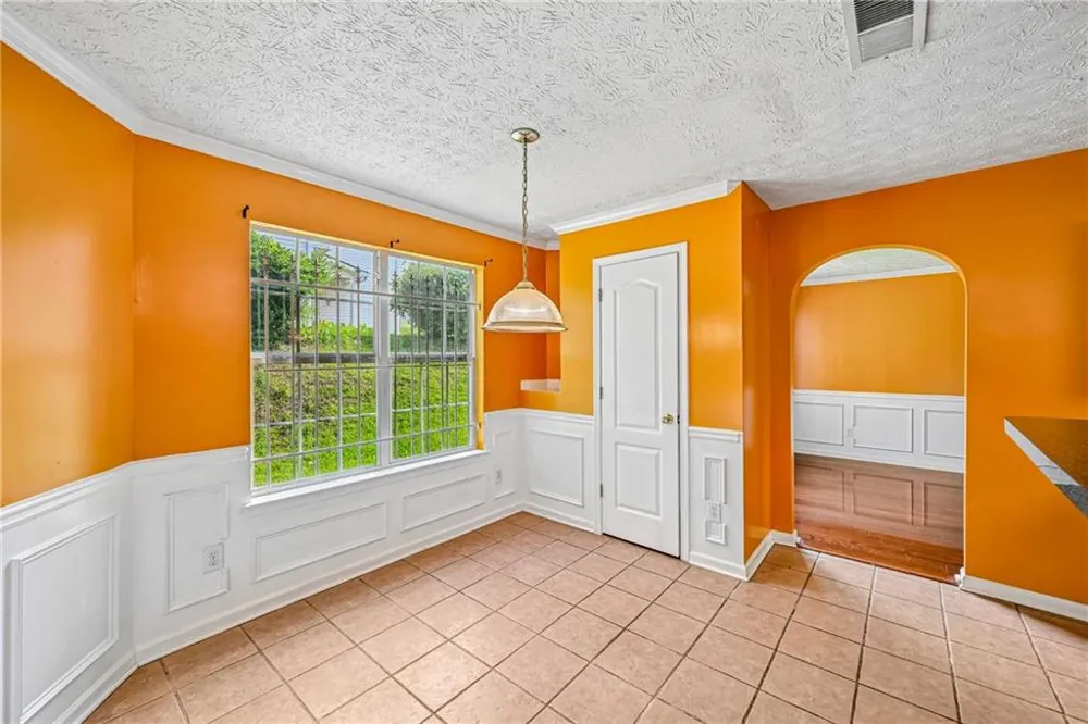 2083 Dylan Court Ellenwood, GA 30294