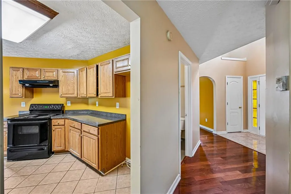 2083 Dylan Court Ellenwood, GA 30294
