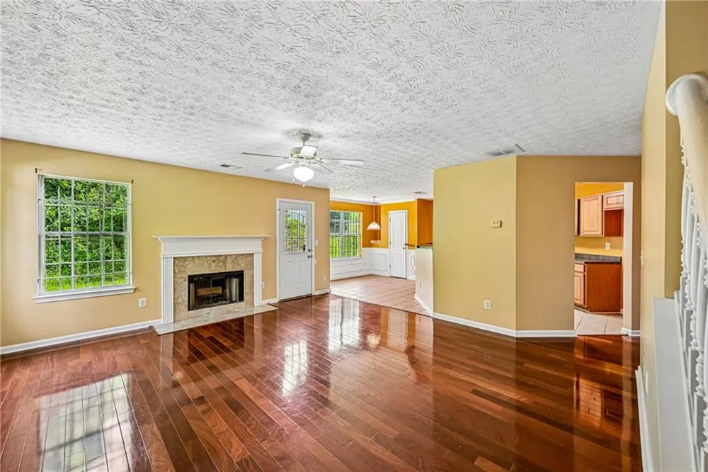 2083 Dylan Court Ellenwood, GA 30294