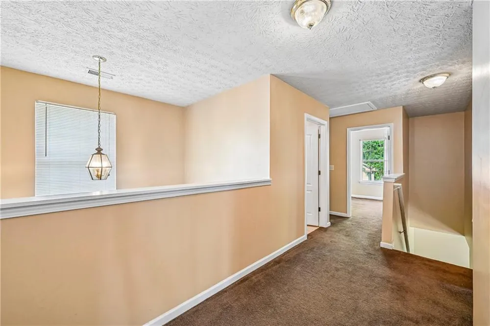 2083 Dylan Court Ellenwood, GA 30294