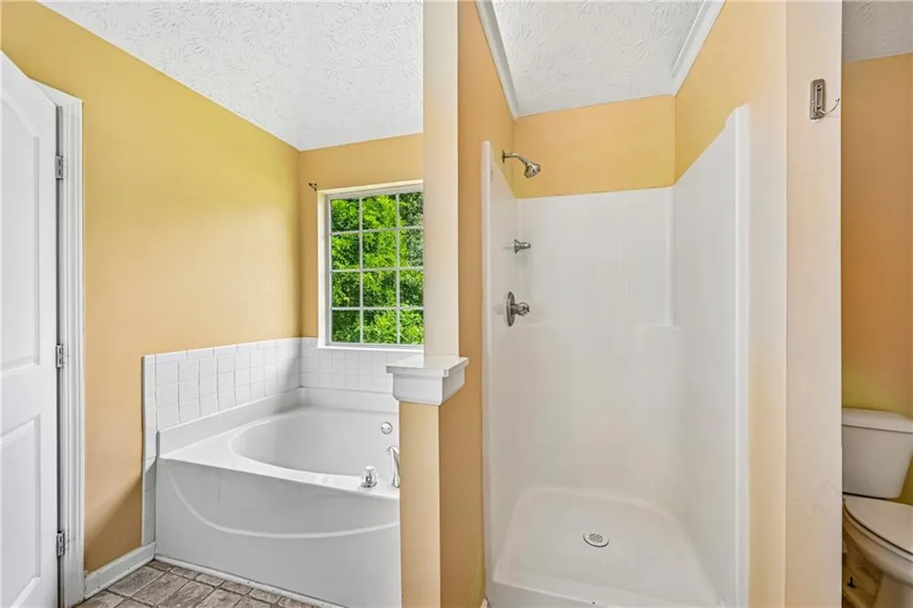 2083 Dylan Court Ellenwood, GA 30294