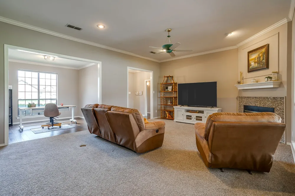 8810 Bellechase Road Granbury, TX 76049