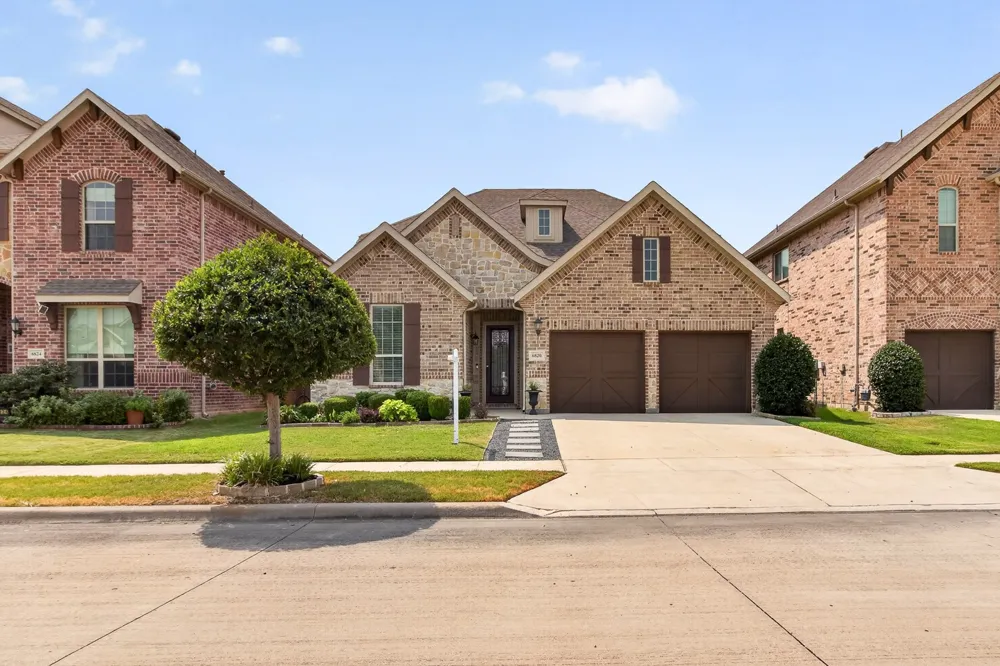 6820 Westbury Drive North Richland Hills, TX 76180