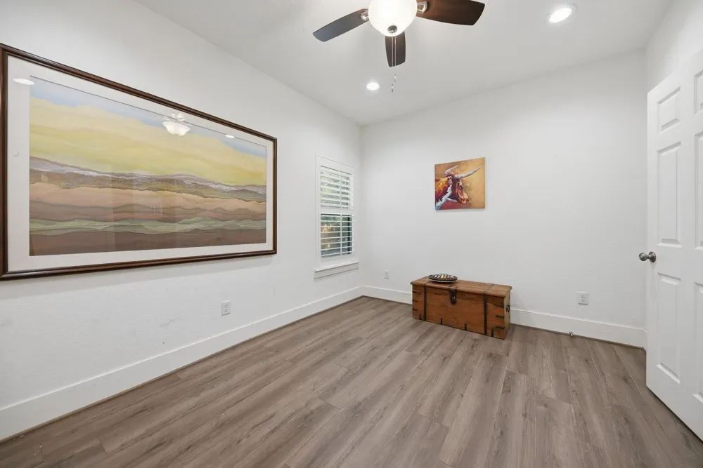 419 S Main Street La Grange, TX 78945