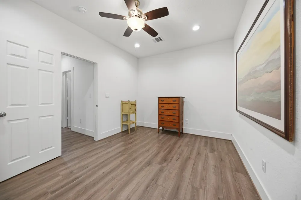 419 S Main Street La Grange, TX 78945