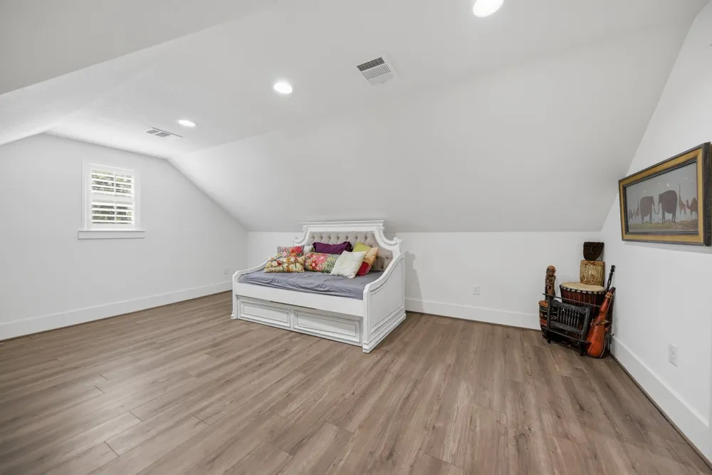 419 S Main Street La Grange, TX 78945