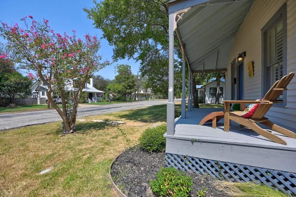 419 S Main Street La Grange, TX 78945