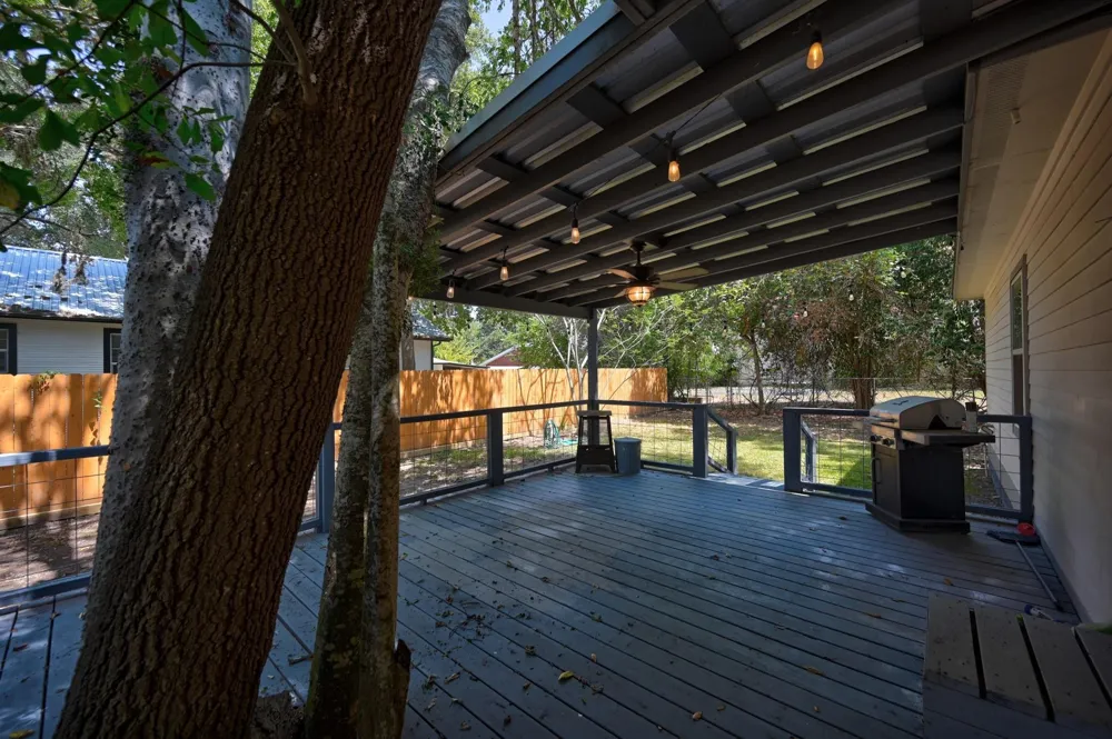 419 S Main Street La Grange, TX 78945